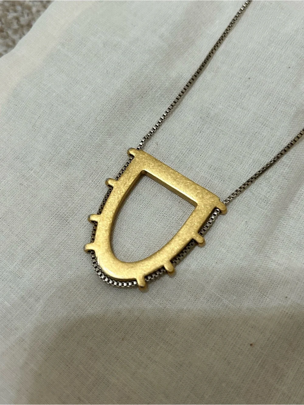 Madewell Adjustable Gold-Tone Horseshoe Pendant Necklace 2000s casual - Picture 4 of 6